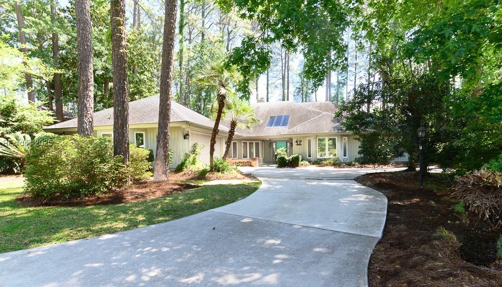 7 Whispering Pines Ct., Hilton Head Island, SC 29926