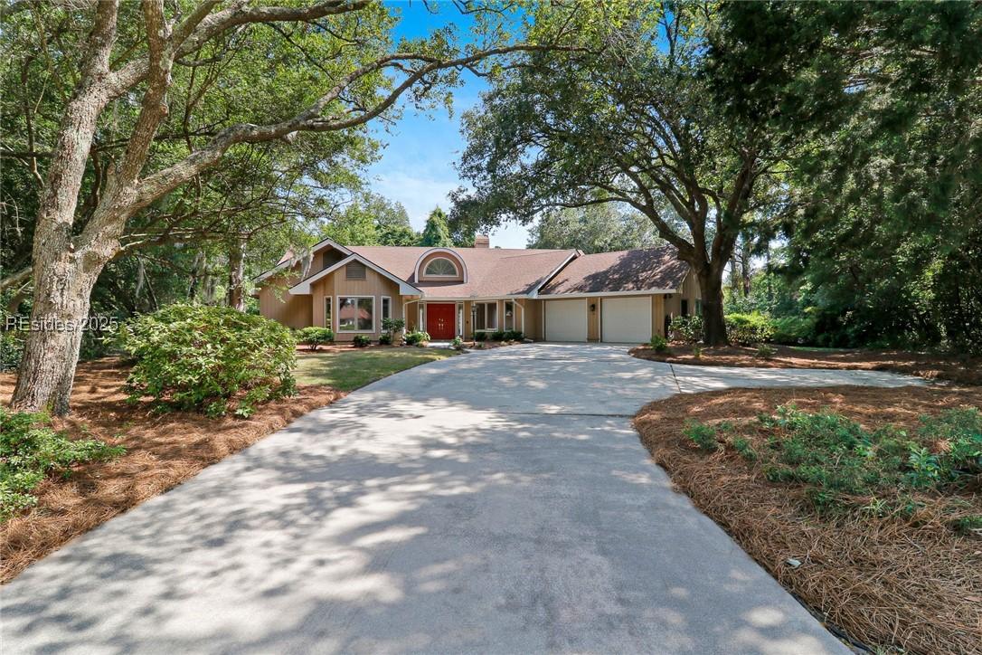 13 Annabella Ln., Hilton Head Island, SC 29926