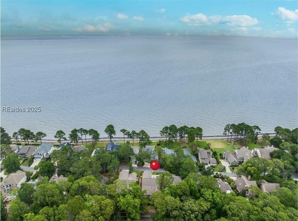 28 Dolphin Point Ln., Hilton Head Island, SC 29926