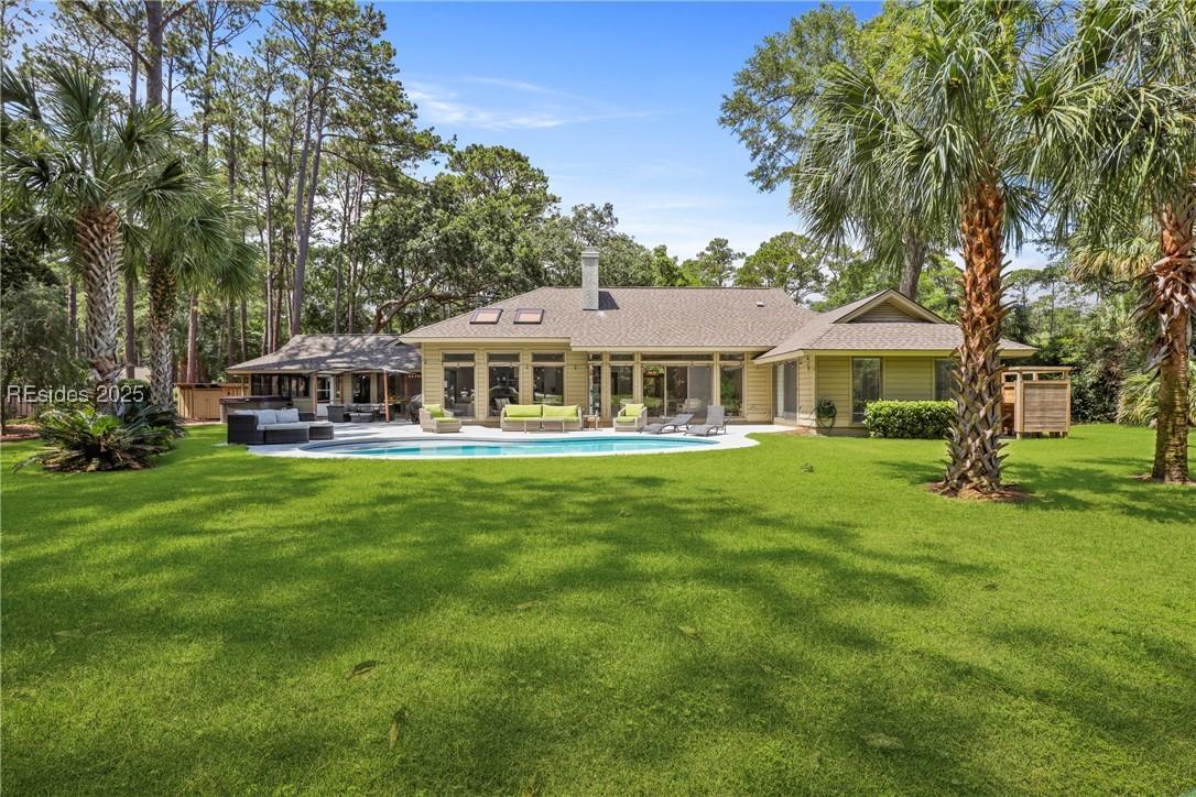 63 Gloucester Rd., Hilton Head Island, SC 29928