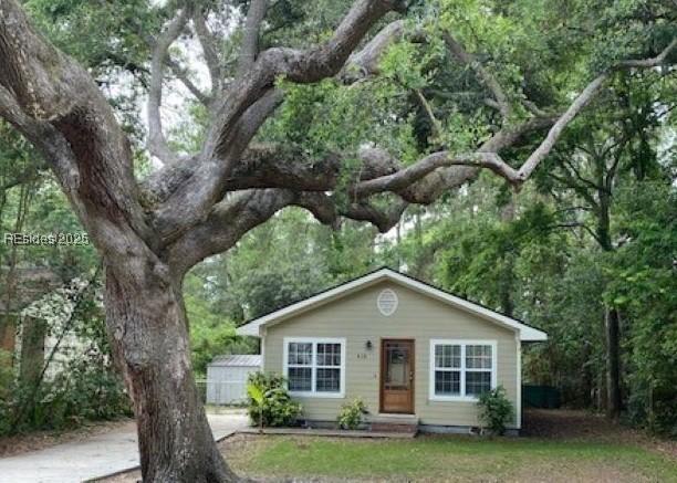 418 Meritta Ave., Beaufort, SC 29902