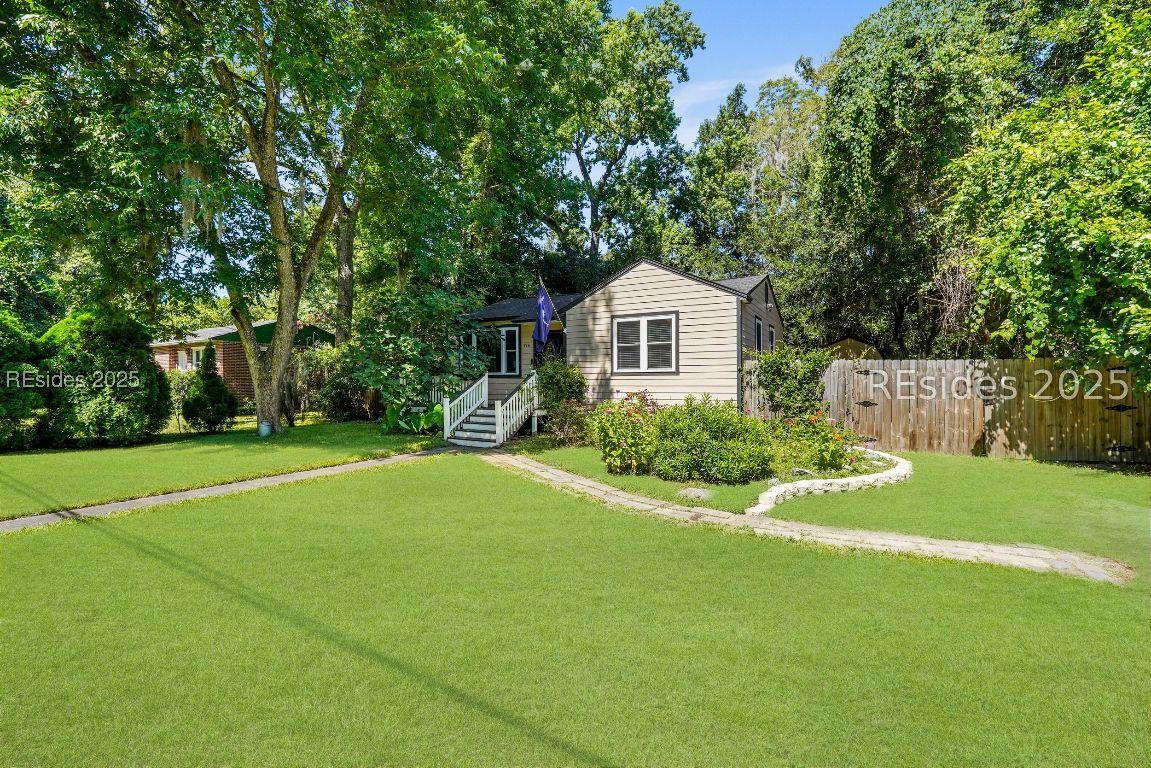 174 James St., Beaufort, SC 29902