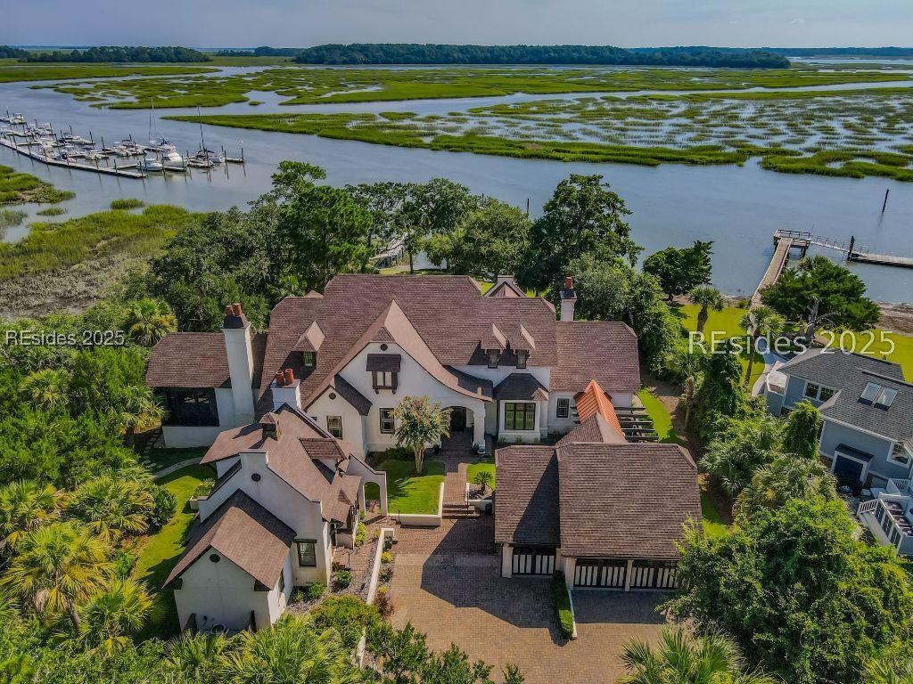 1 Cedar Ln., Hilton Head Island, SC 29926