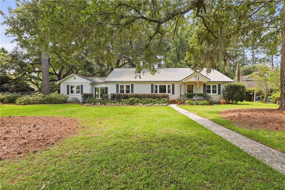208 Old House Rd., Ridgeland, SC 29936