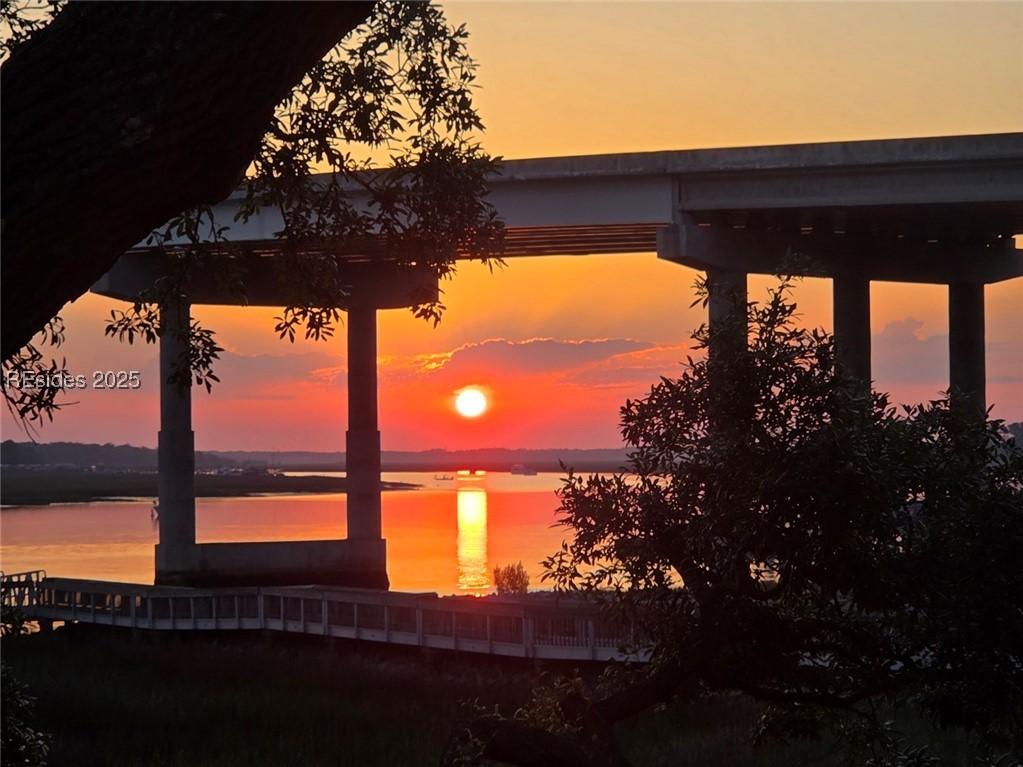 70 Helmsman Way #1410, Hilton Head Island, SC 29928