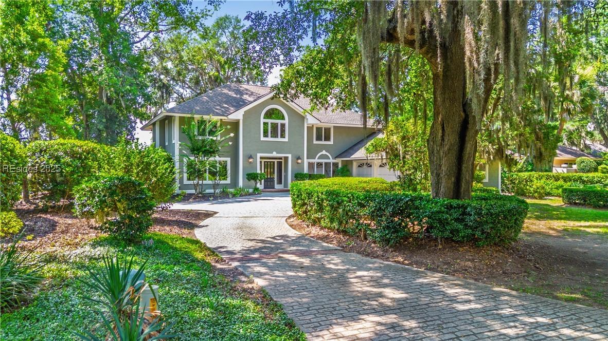 25 Old Fort Dr., Hilton Head Island, SC 29926