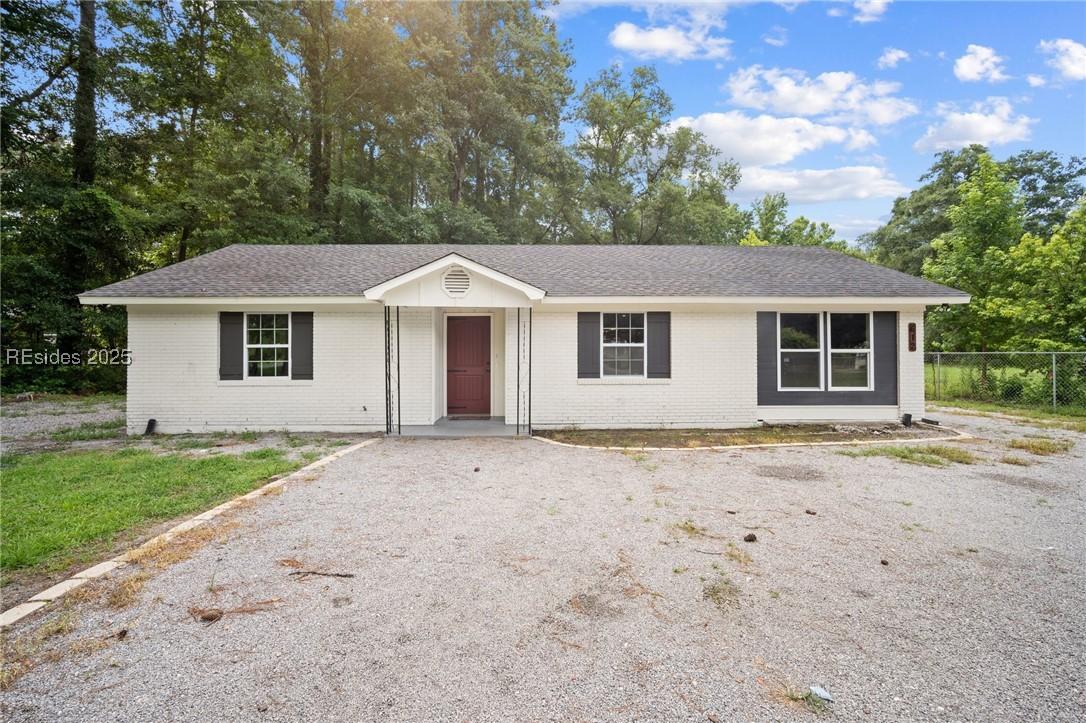612 Old House Rd., Ridgeland, SC 29936