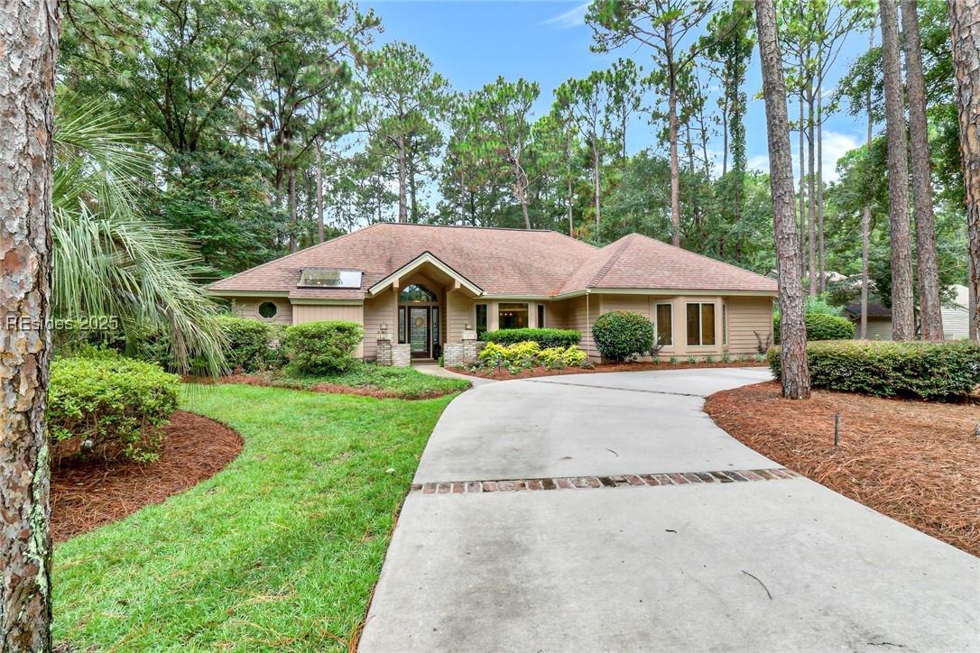 12 Wild Azalea Ln., Hilton Head Island, SC 29926