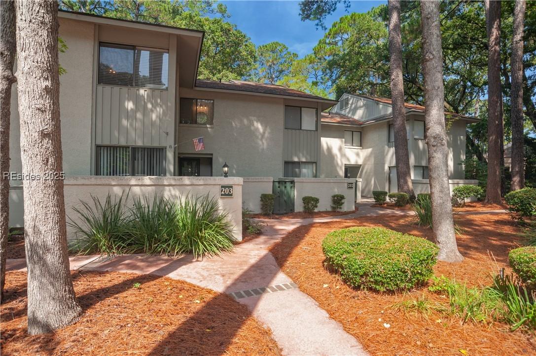 90 Gloucester Rd. #203, Hilton Head Island, SC 29928