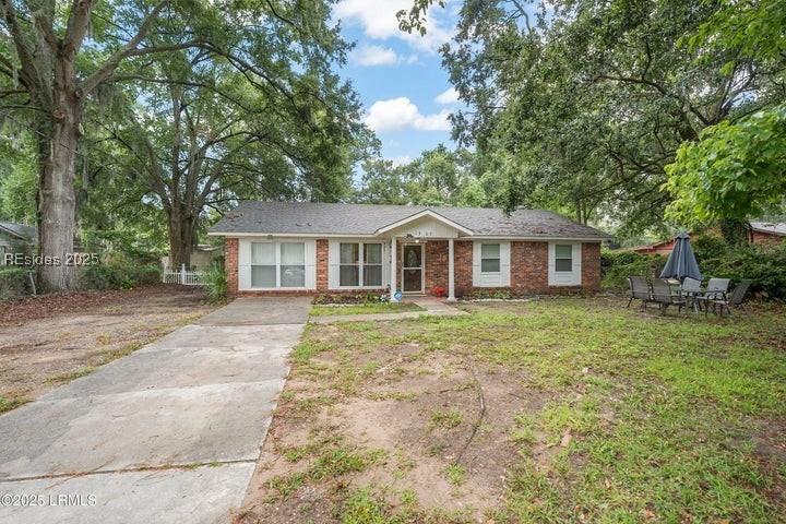 1507 Ivy Ln., Beaufort, SC 29902