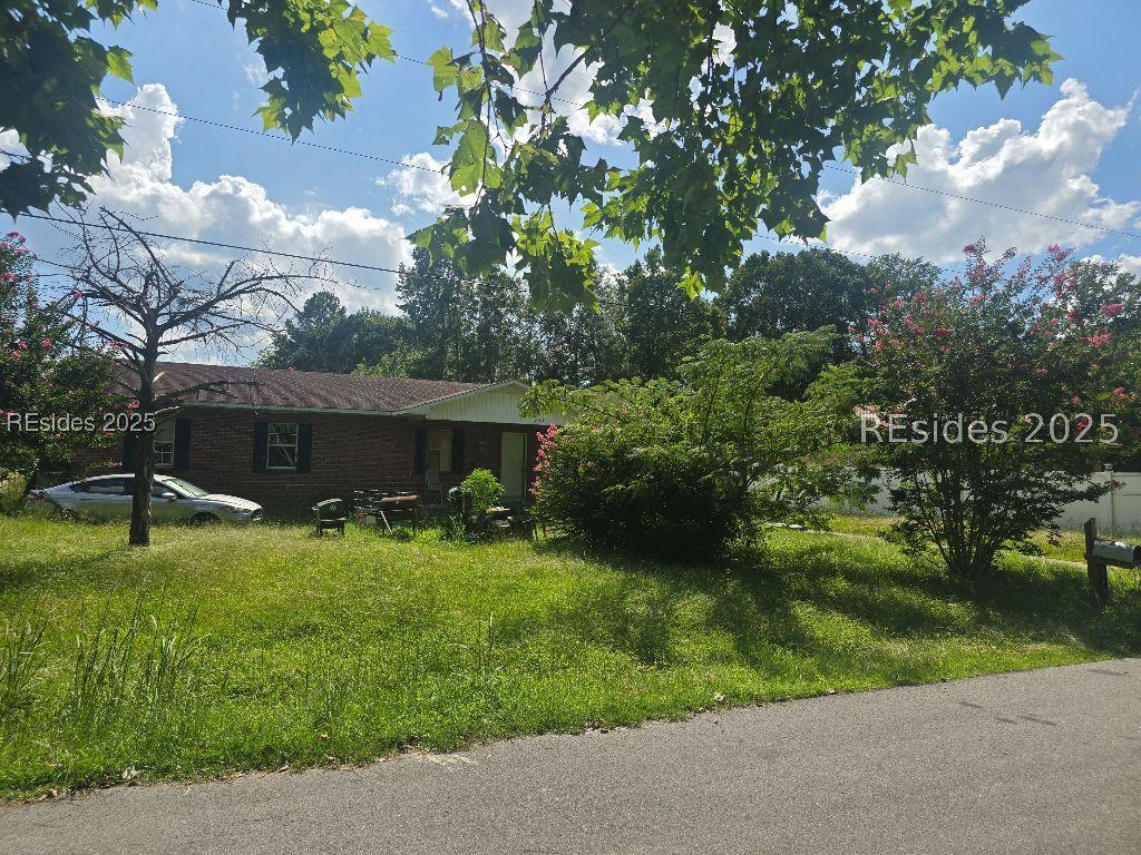 110 Nix St., Hampton, SC 29924