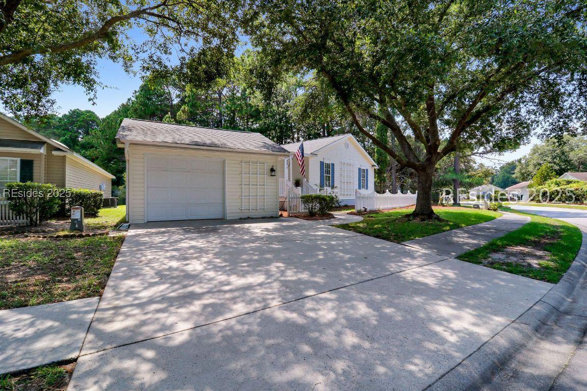 25 Sawmill Forest Dr., Bluffton, SC 29910