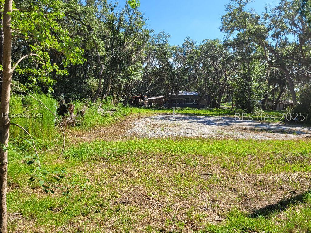 5 Mosse Rd., St Helena Island, SC 29920