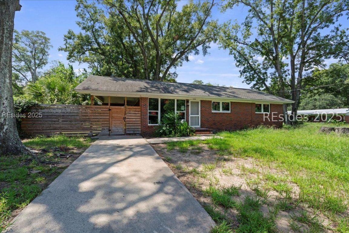 1808 Fifth St., Beaufort, SC 29902