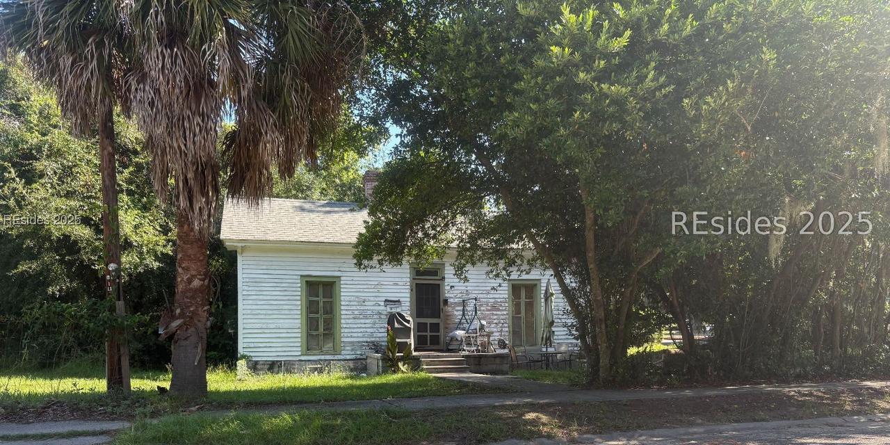 1909 Duke St., Beaufort, SC 29902