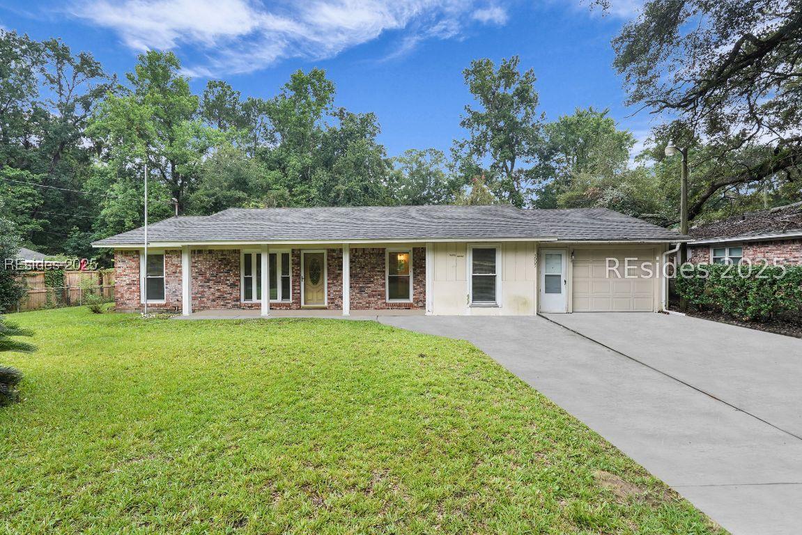 3005 Hodge Dr., Beaufort, SC 29906