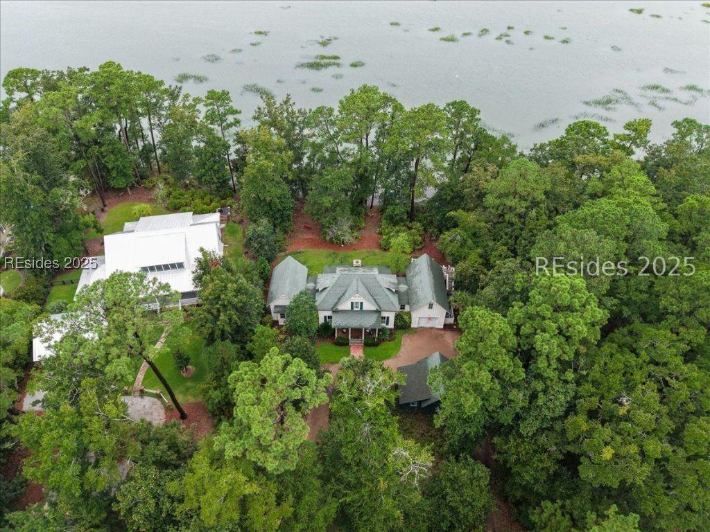 33 Ridge Rd., Beaufort, SC 29907
