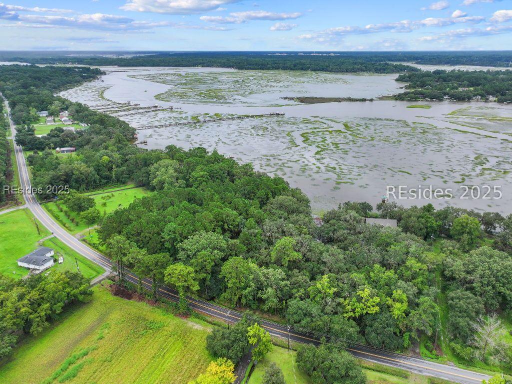 108 Stuart Point Rd., Seabrook, SC 29940
