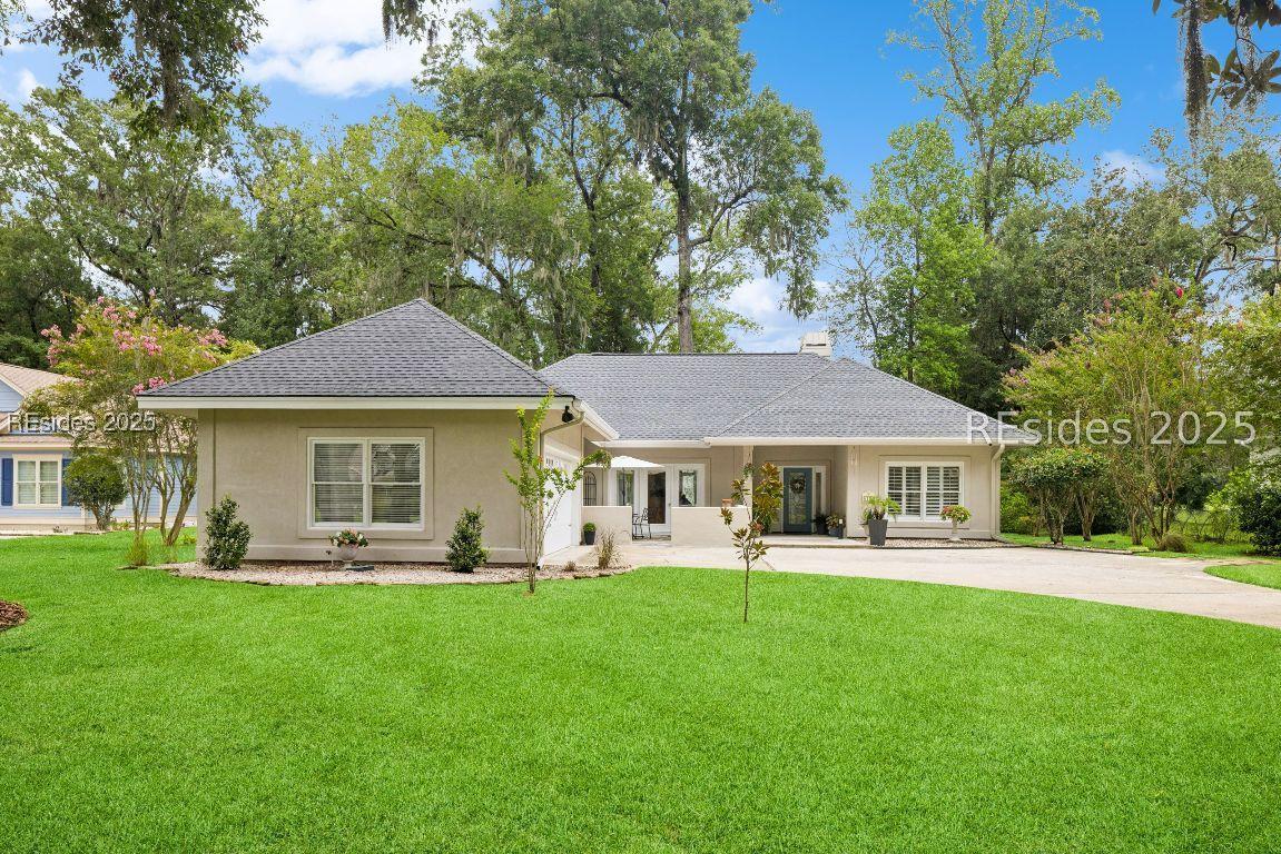 13 Greenwood Dr., Bluffton, SC 29910