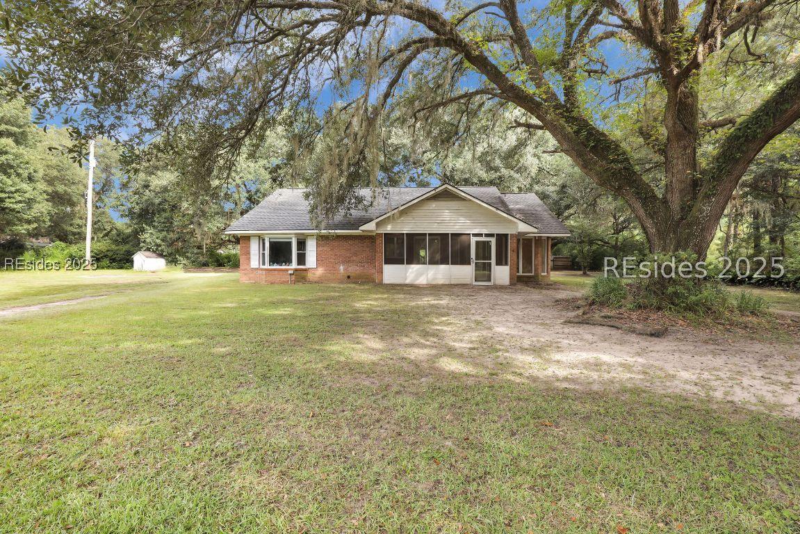 677 Taylor Mill Rd., Ridgeland, SC 29936