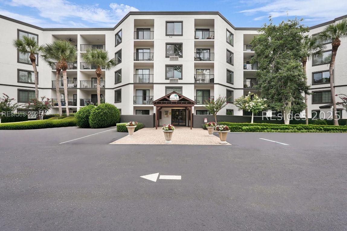 10 Lemoyne Ave. #306, Hilton Head Island, SC 29928