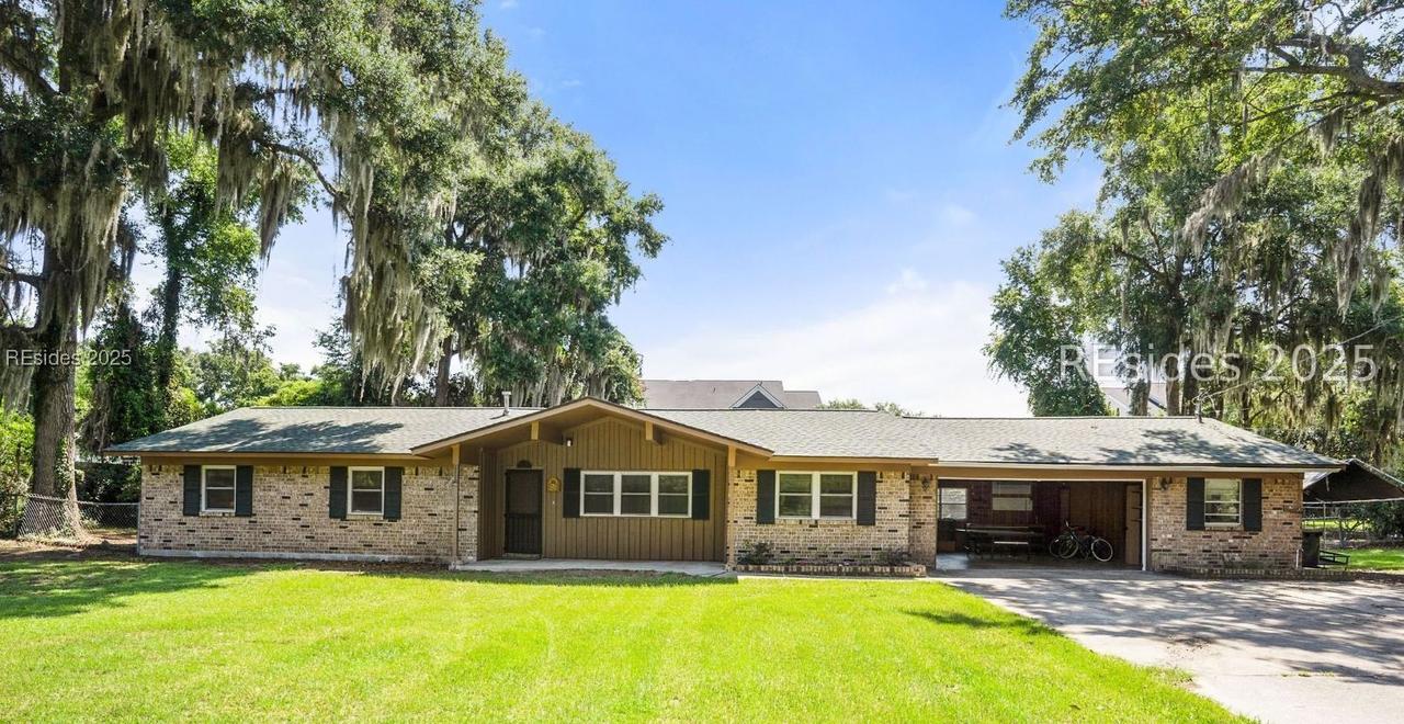 2525 Azalea Dr., Beaufort, SC 29902