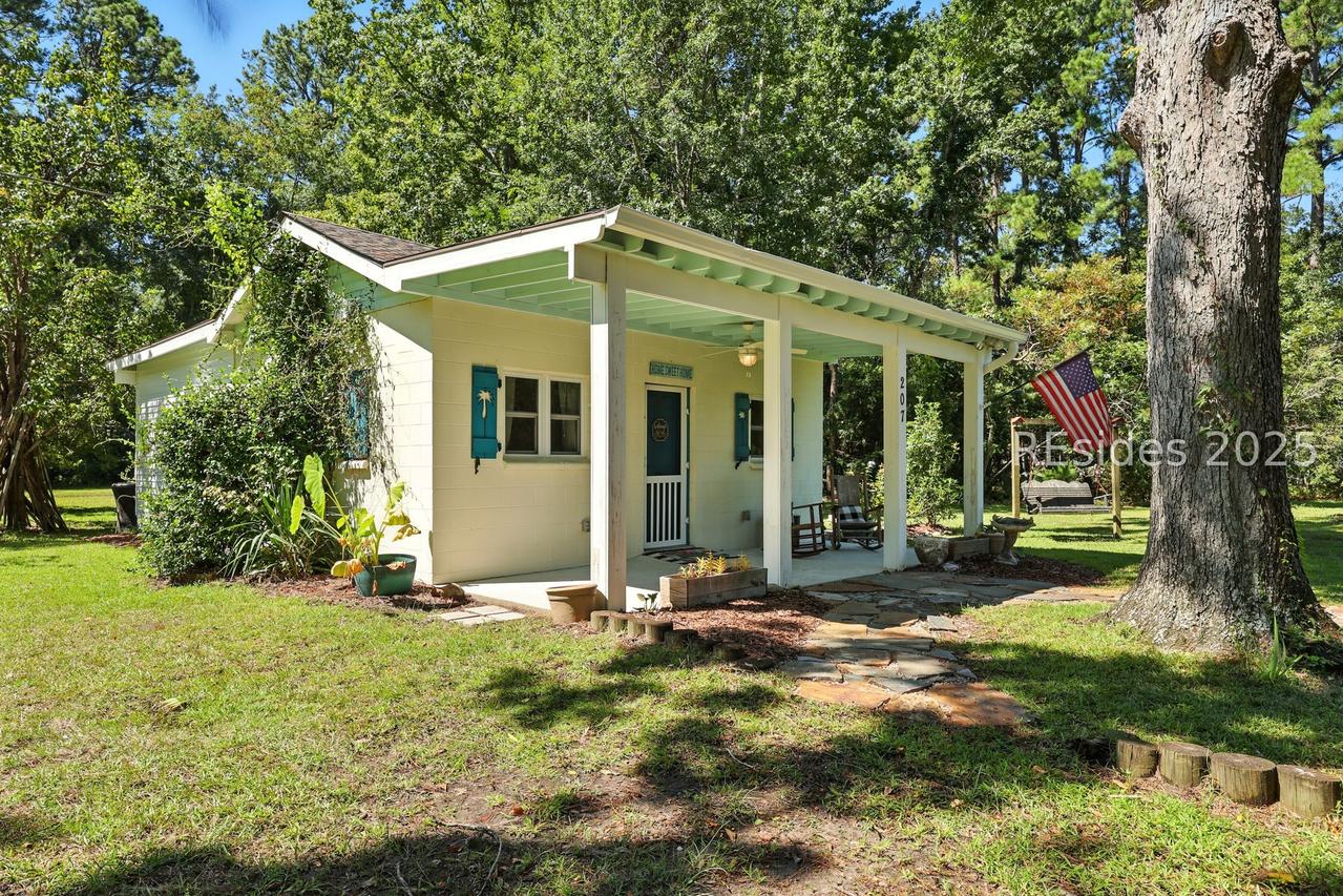 207 Goethe Hill Rd., Beaufort, SC 29906