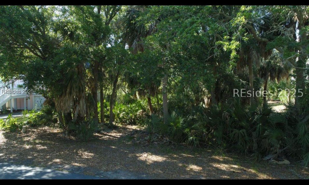 12 Crooked Creek Ln., St Helena Island, SC 29920