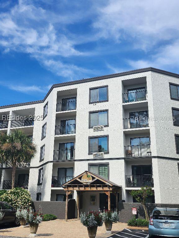10 Lemoyne Ave. #203, Hilton Head Island, SC 29928