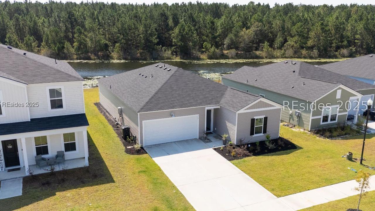 335 Sweetbay Dr., Hardeeville, SC 29927