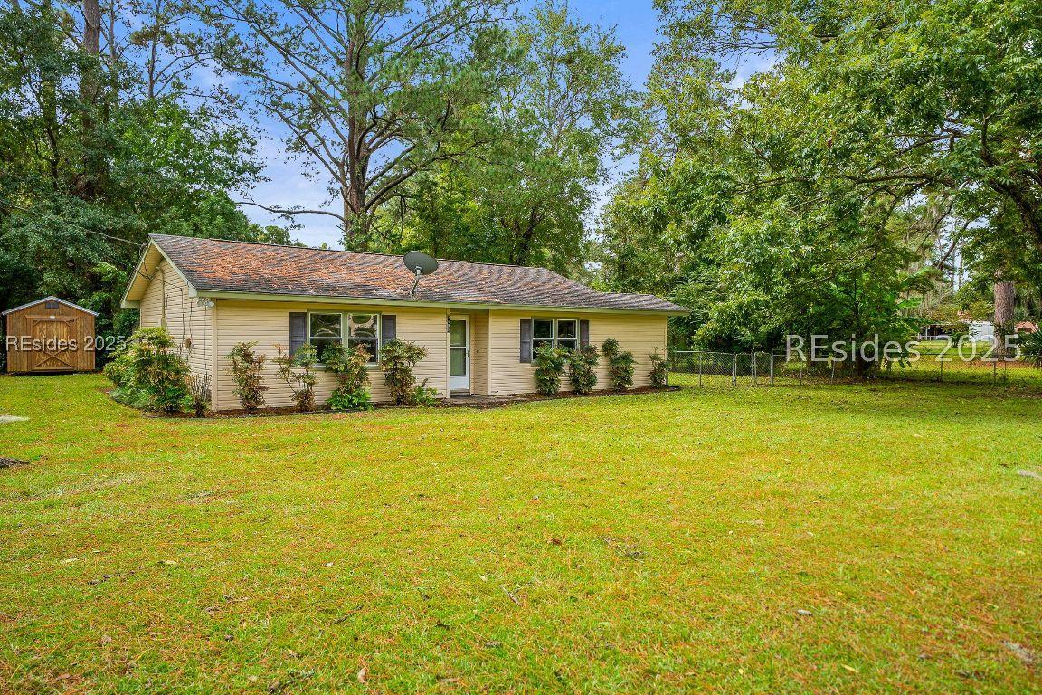 2406 Mossy Oaks Rd., Beaufort, SC 29902