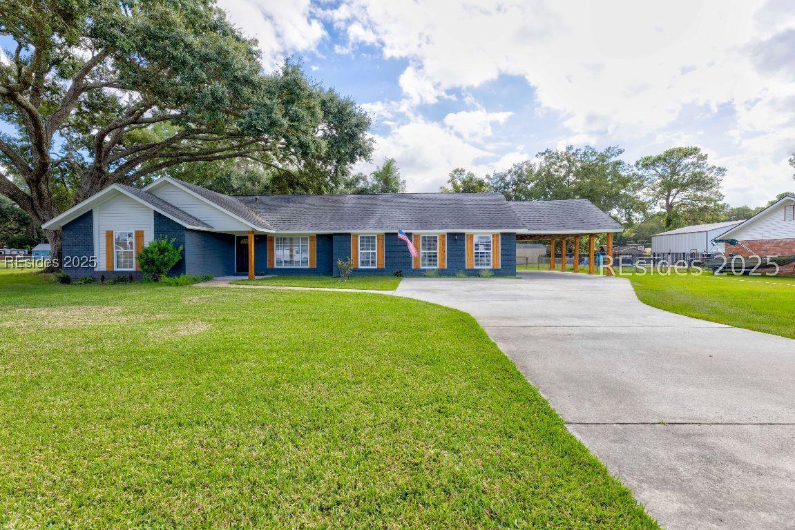 2208 E Salem Dr., Beaufort, SC 29902