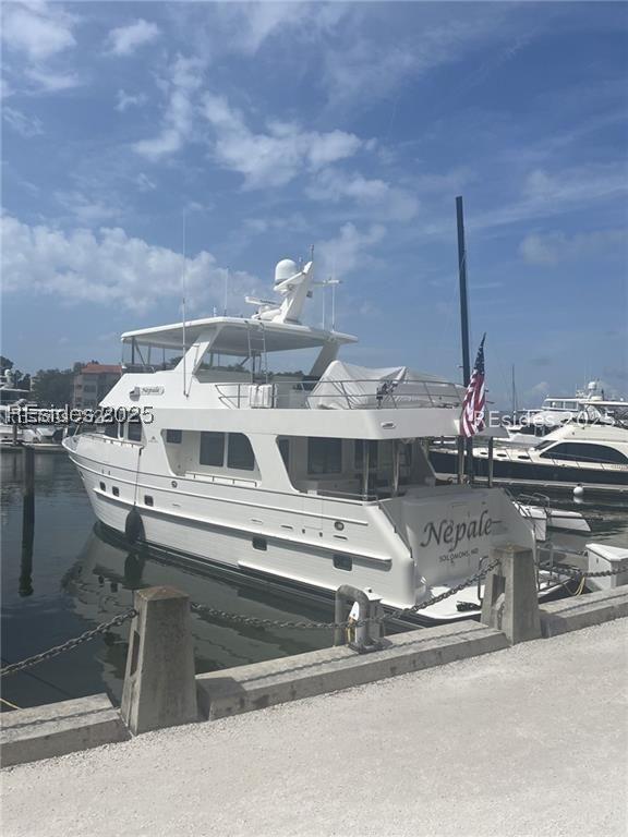 10 Harbour Town Yacht Basin, Hilton Head Island, SC 29928