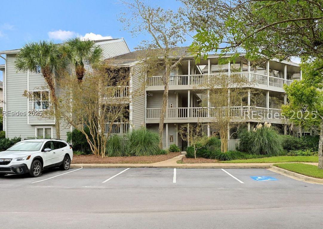 73 Skull Creek Dr. #107, Hilton Head Island, SC 29926