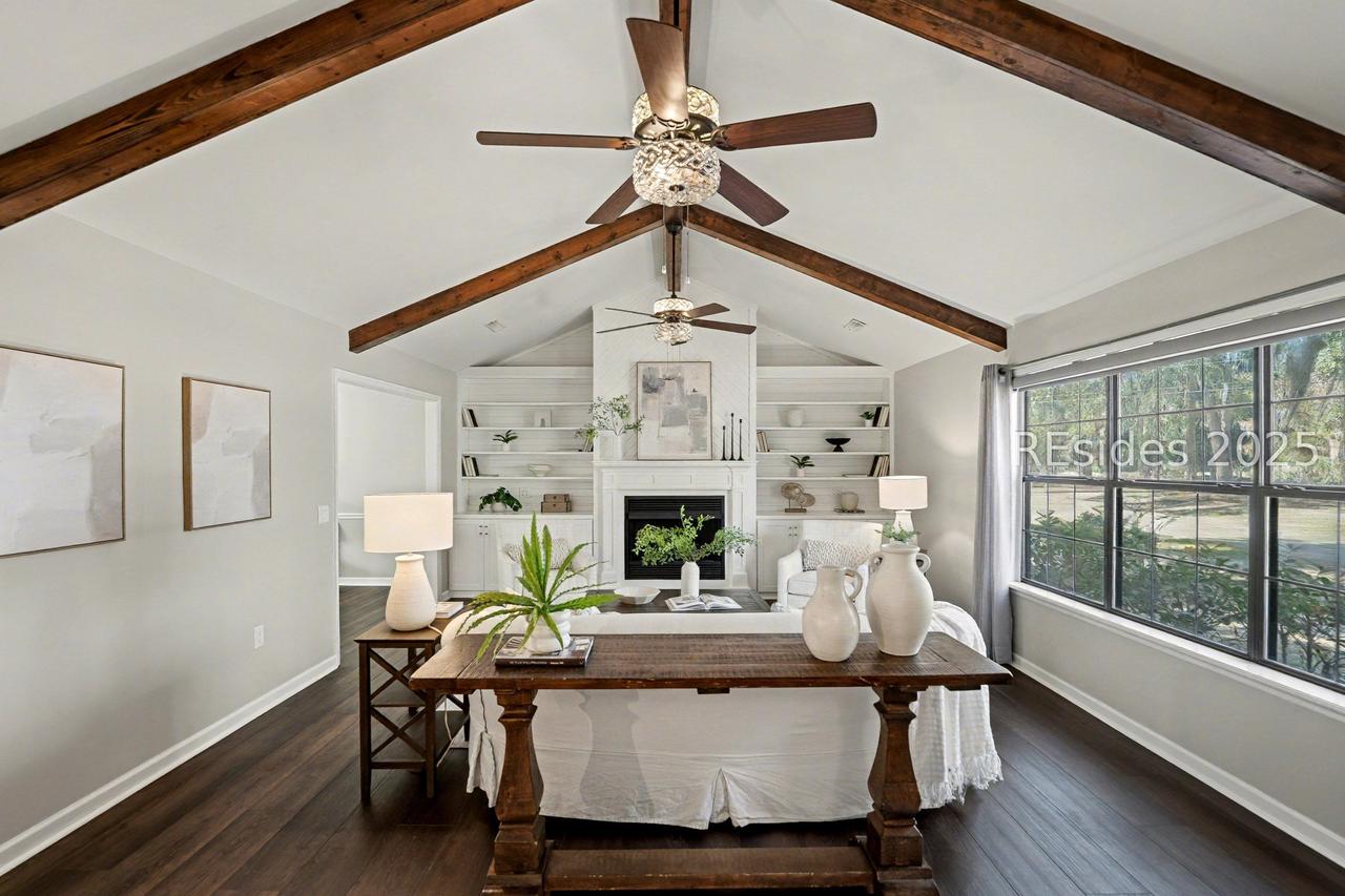 994 Dowlingwood Dr., Beaufort, SC 29902