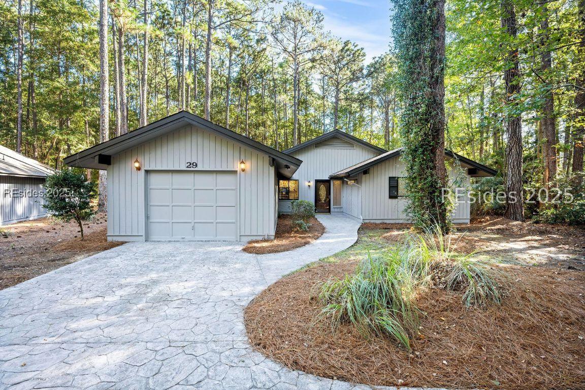 29 Arrow Wood Rd., Hilton Head Island, SC 29926