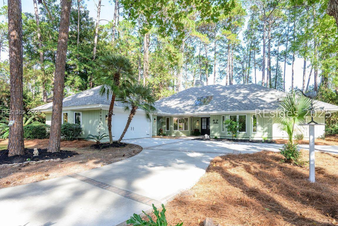 7 Whispering Pines Ct., Hilton Head Island, SC 29926