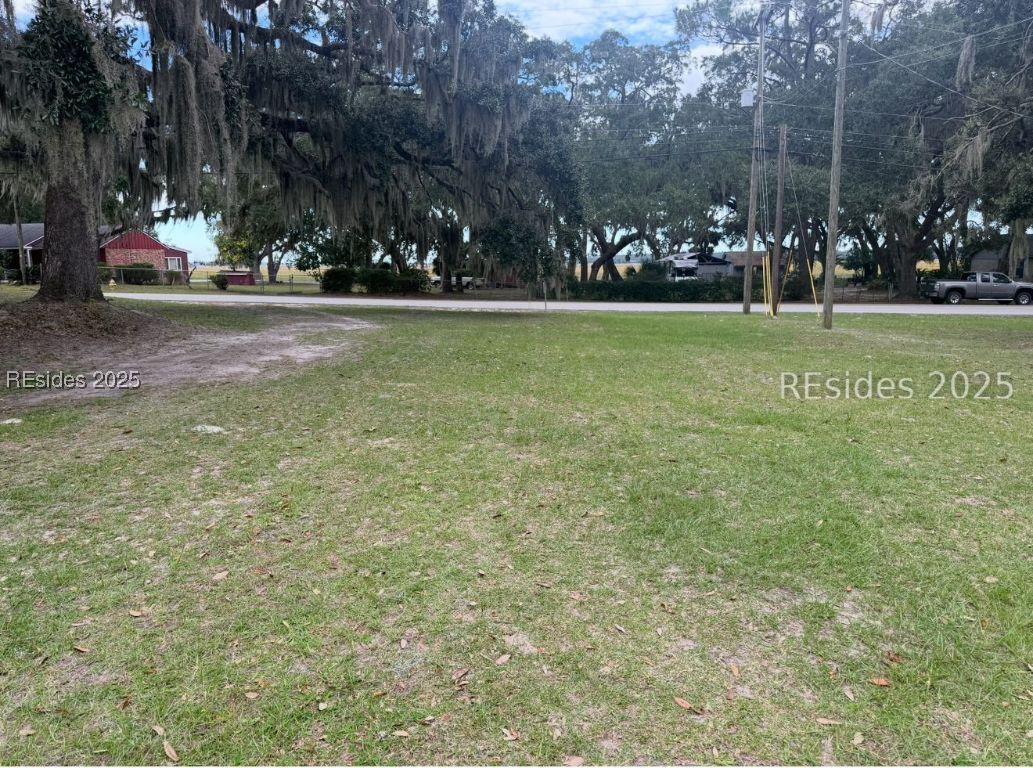 411 Broad River Dr., Beaufort, SC 29906