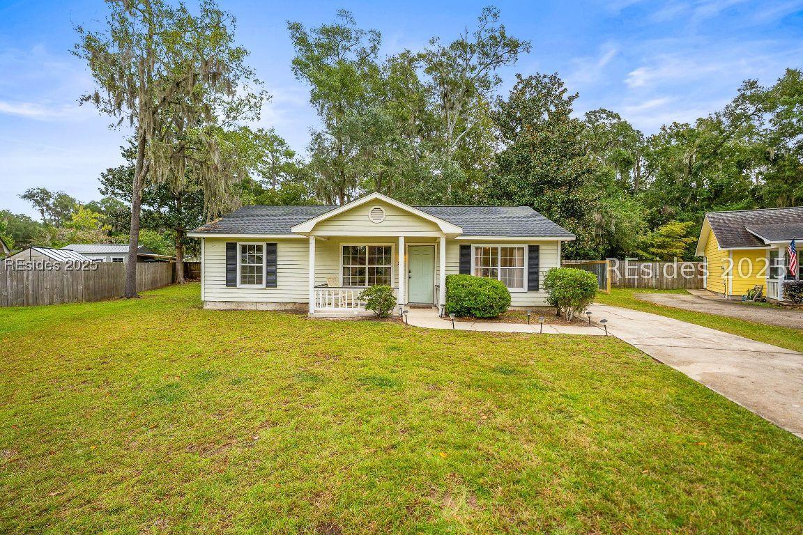 28 Ridenour Pl., Port Royal, SC 29935