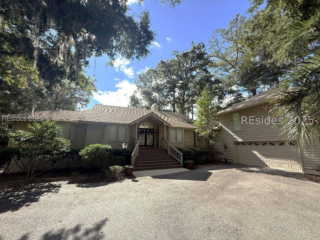 34 Gloucester Rd., Hilton Head Island, SC 29928