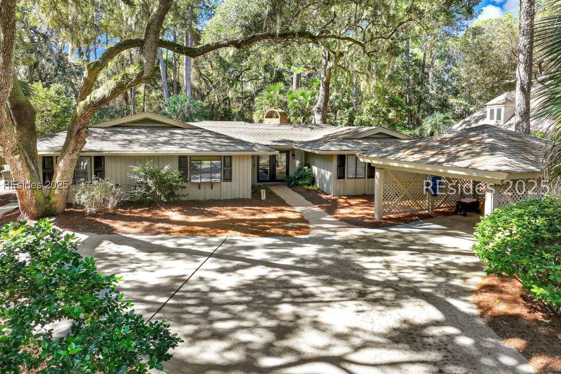 8 Gunnery Ln., Hilton Head Island, SC 29928