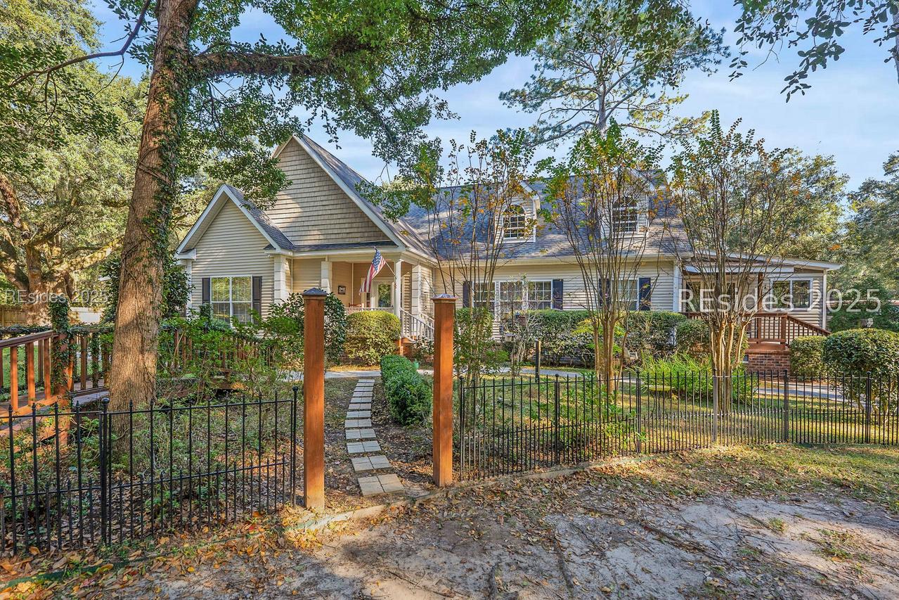 4 Laurel Hill Ln., Beaufort, SC 29907