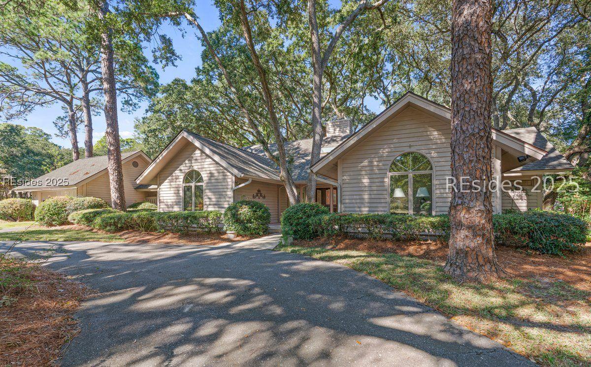 2 Sherman Dr., Hilton Head Island, SC 29928