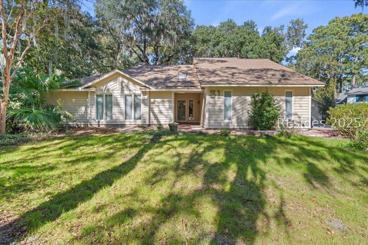 31 Chesterfield Lake Dr., Beaufort, SC 29906