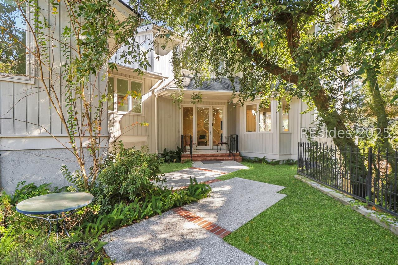 12 Oyster Landing Ln., Hilton Head Island, SC 29928