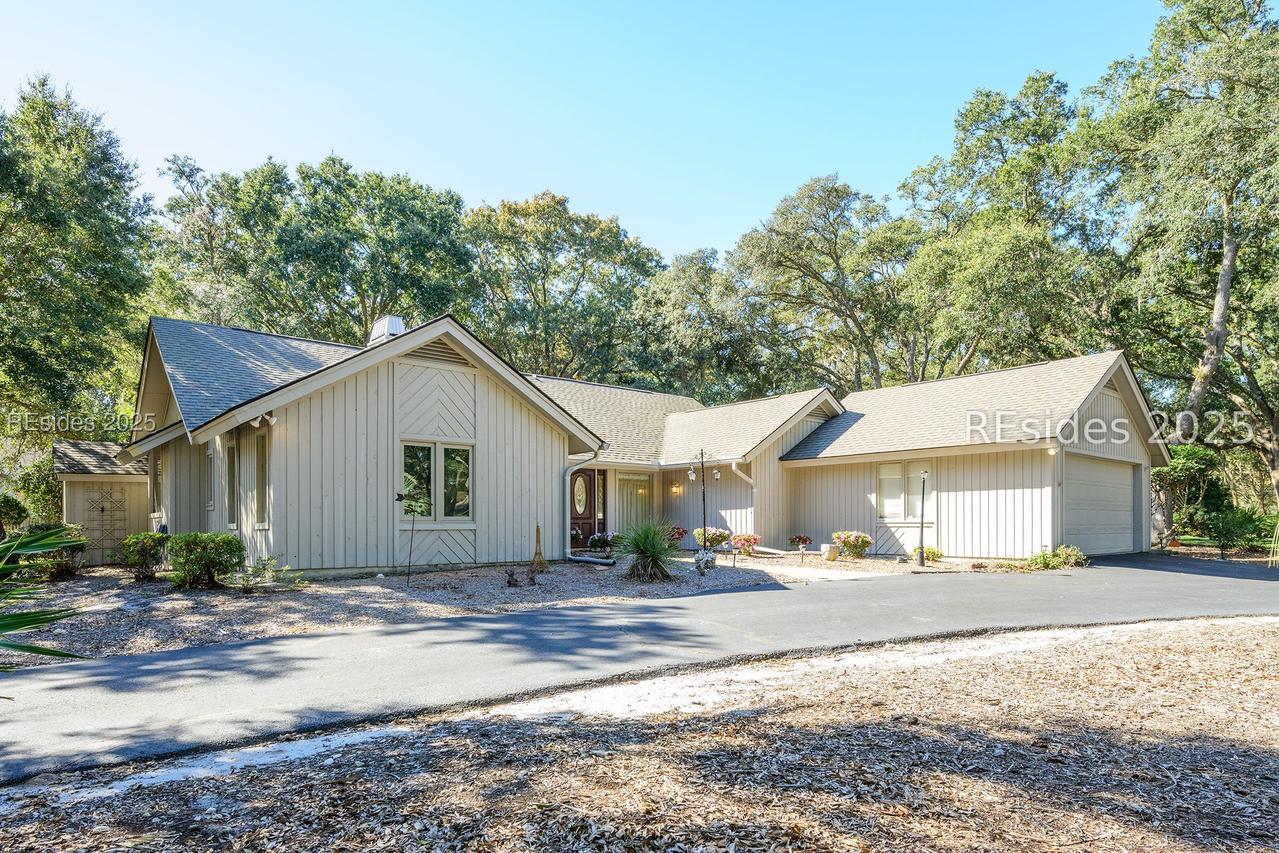 27 Barony Ln., Hilton Head Island, SC 29928
