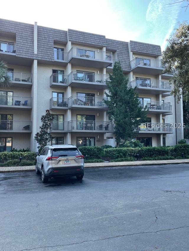 11 Forest Beach Dr. #422, Hilton Head Island, SC 29928