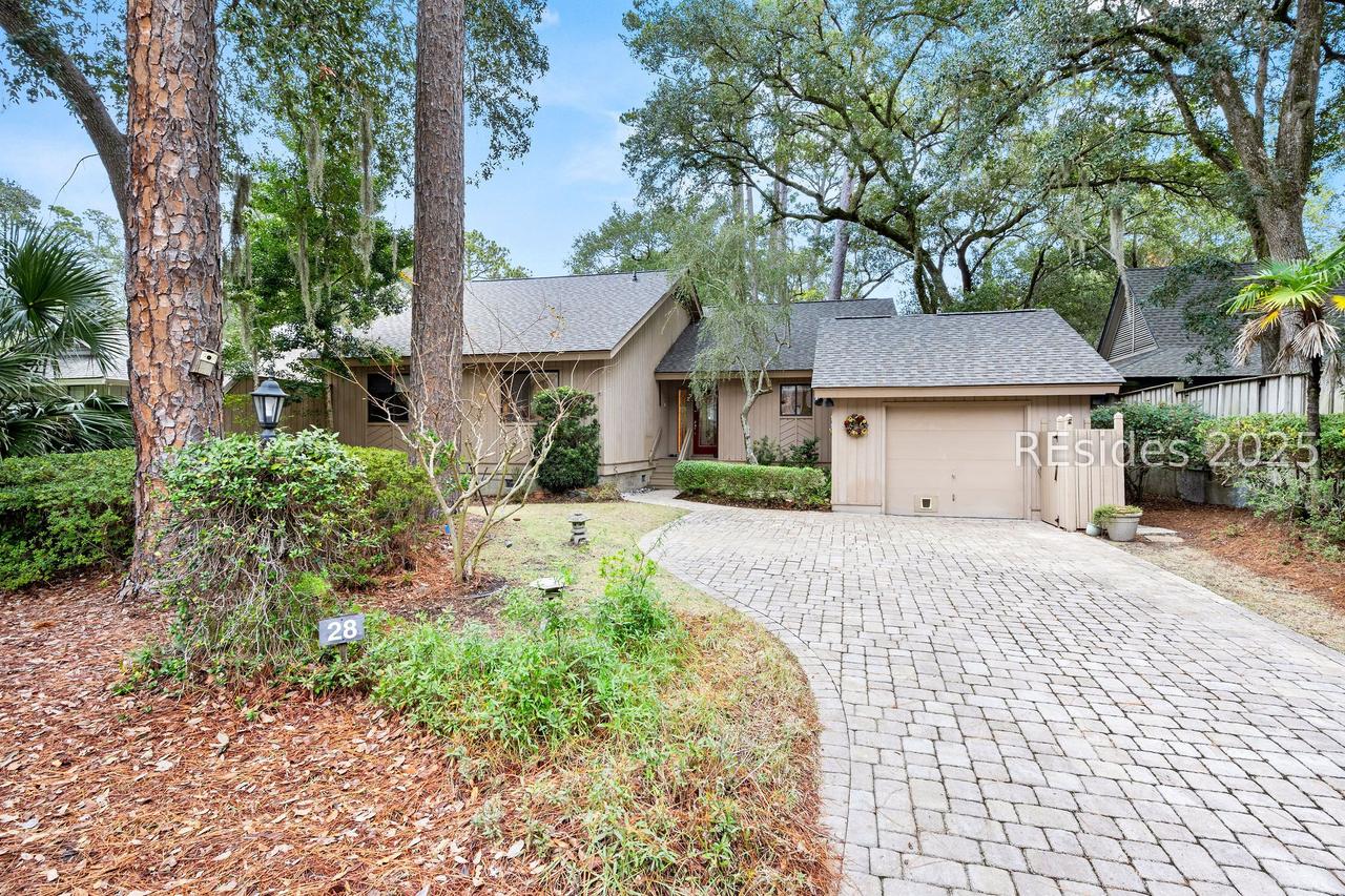 28 Oak Ct., Hilton Head Island, SC 29928