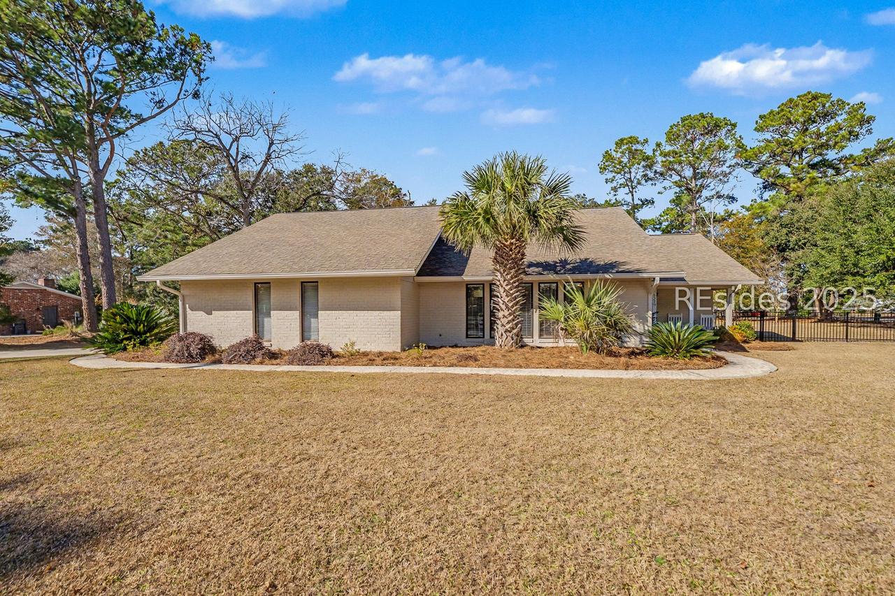 2238 Plantation Dr., Beaufort, SC 29902