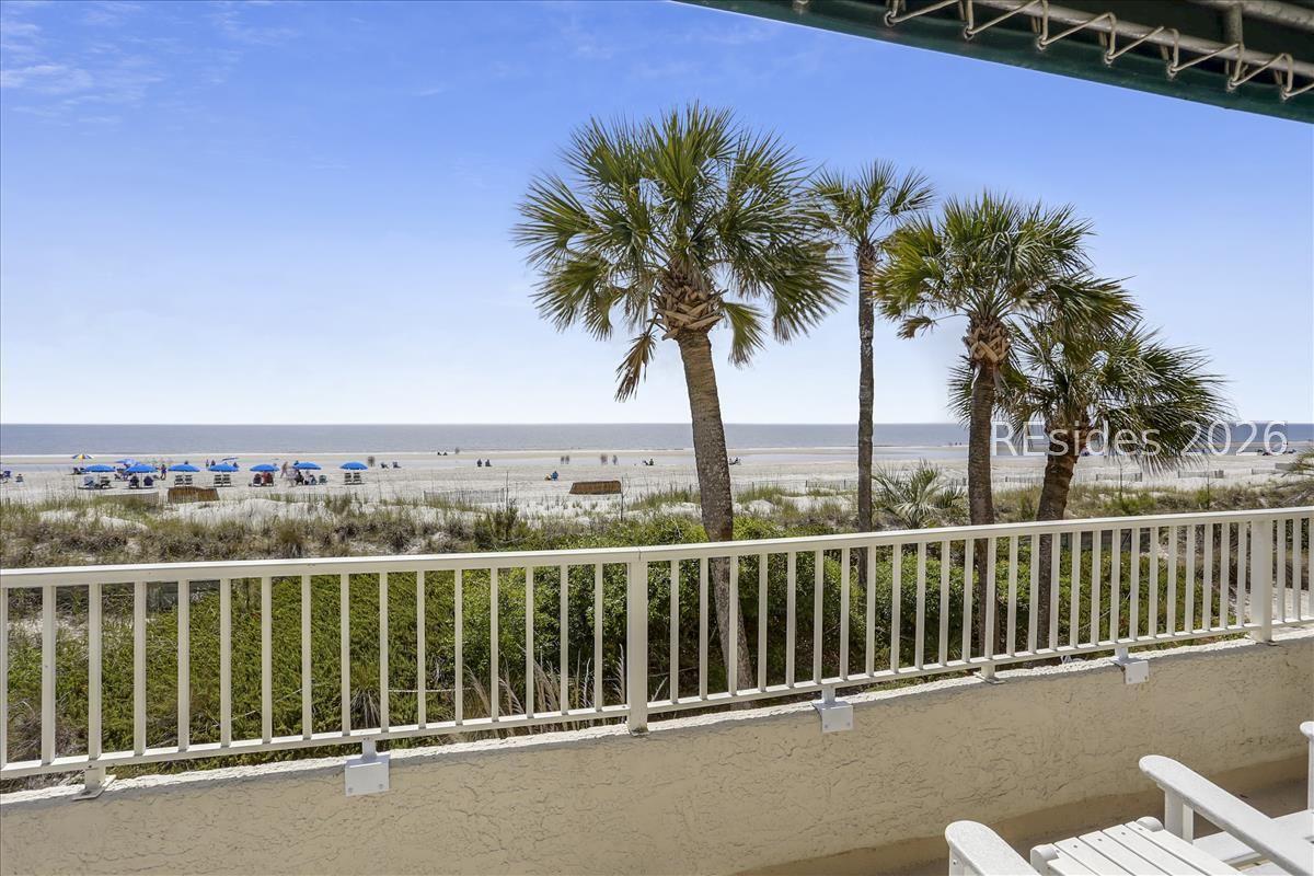 12 Dunes House Ln. #8, Hilton Head Island, SC 29928